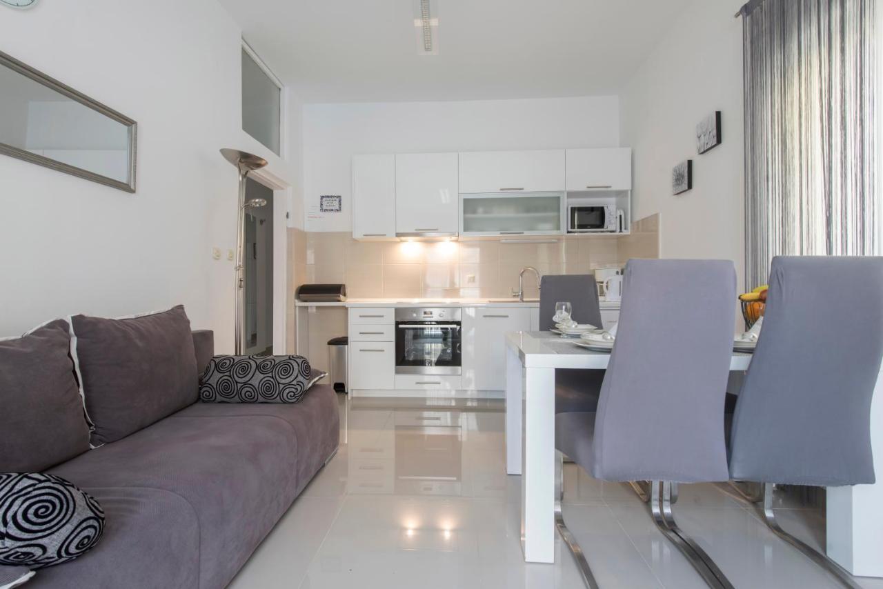 Apartman Miki Borik 자다르 외부 사진