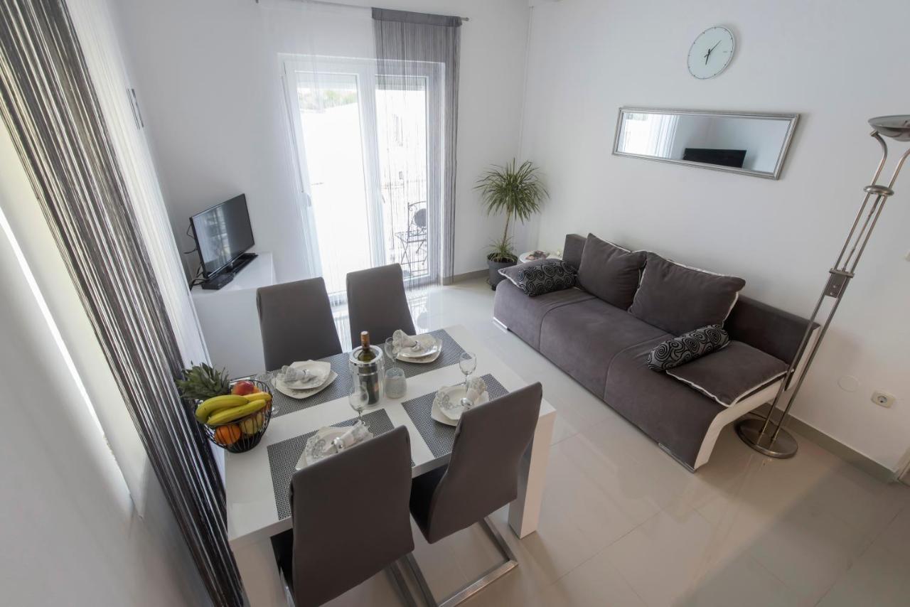 Apartman Miki Borik 자다르 외부 사진